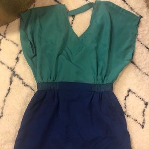 Women’s dress size large Ellison brand back out